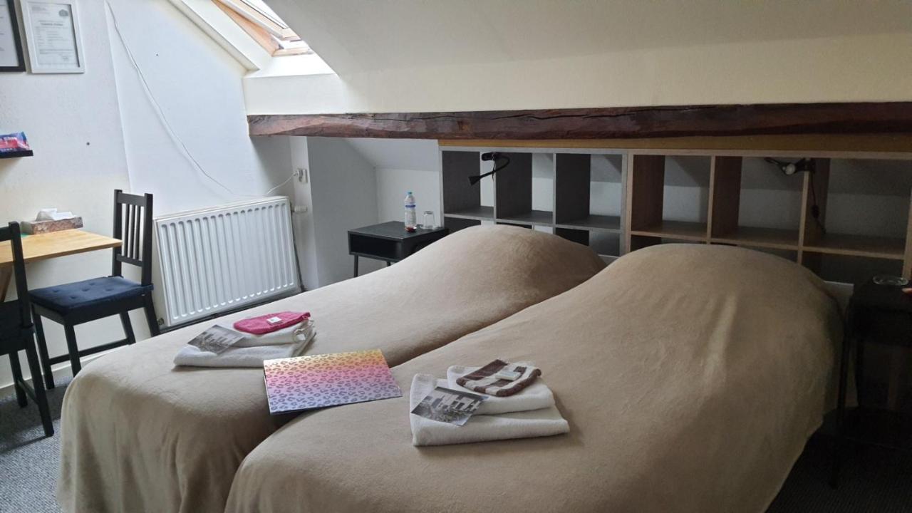 La Fermette Blanche Bed and Breakfast Nadrin Eksteriør billede