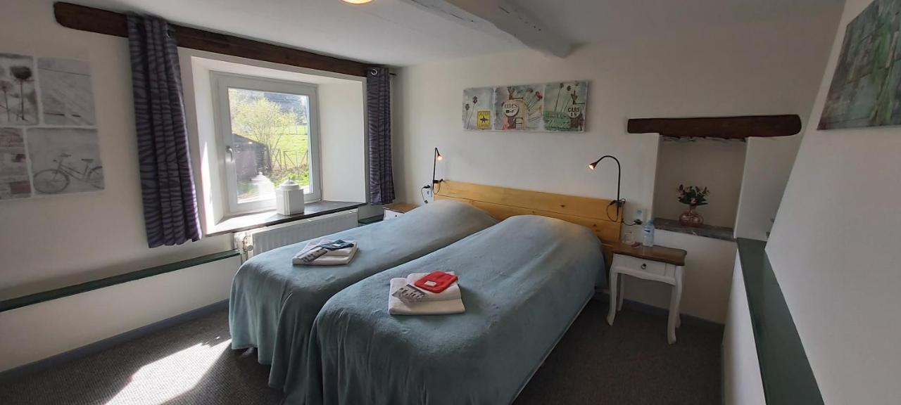 La Fermette Blanche Bed and Breakfast Nadrin Eksteriør billede