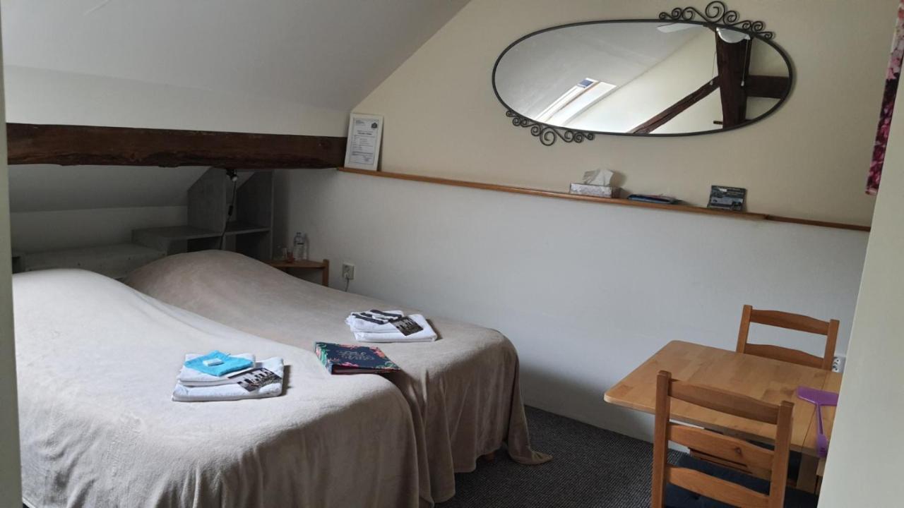 La Fermette Blanche Bed and Breakfast Nadrin Eksteriør billede
